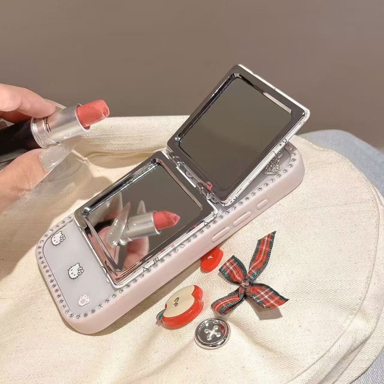 Side Drill Cat'S Claw Kt Mirror Phone Case